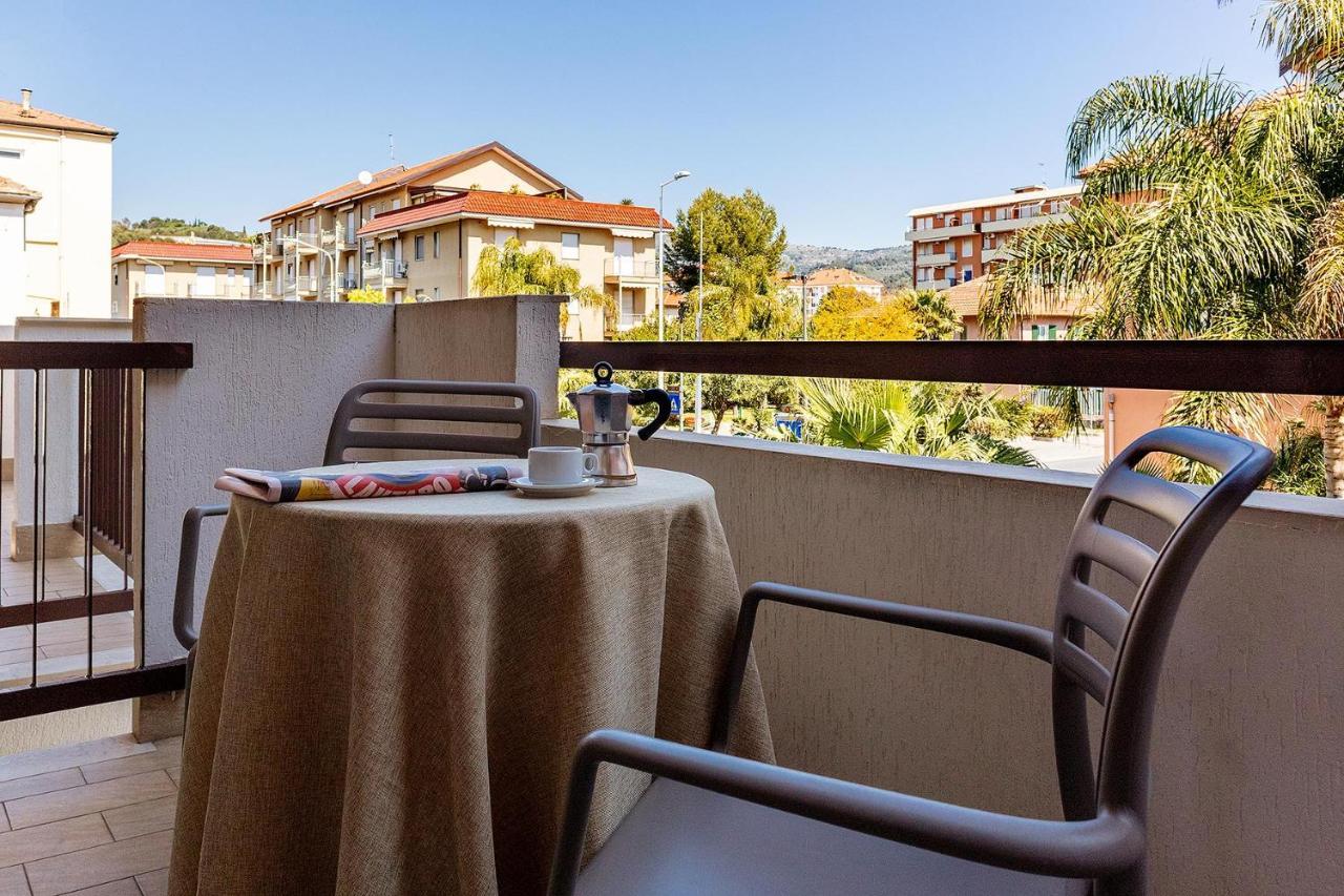 Residence Greco San Bartolomeo al Mare Kültér fotó