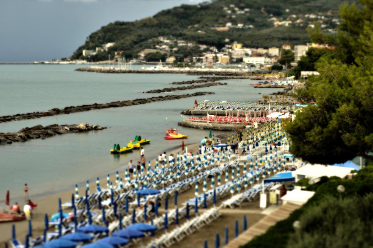 Residence Greco San Bartolomeo al Mare Kültér fotó